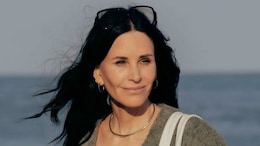 Courteney Cox Makes KFC, And It's Not Kentucky Fried Chicken