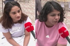 "From Podium To Footpath": Wrestlers Spend Night At Delhi Protest Site "From Podium To Footpath": Wrestlers Spend Night At Delhi Protest Site