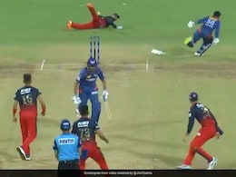 Watch: Dinesh Karthik Fumbles, Misses Run-Out As LSG Claim Thrilling 1-wicket Win Over RCB Watch: Dinesh Karthik Fumbles, Misses Run-Out As LSG Claim Thrilling 1-wicket Win Over RCB
