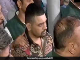 गैंगस्टर दीपक बॉक्सर को लेकर दिल्ली पहुंची पुलिस, FBI की मदद से मेक्सिको में किया था गिरफ्तार गैंगस्टर दीपक बॉक्सर को लेकर दिल्ली पहुंची पुलिस, FBI की मदद से मेक्सिको में किया था गिरफ्तार