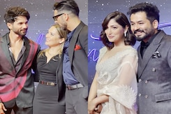 एक इवेंट में शाहिद कपूर, यामी गौतम और अन्य सेलेब्स को देखा गया एक इवेंट में शाहिद कपूर, यामी गौतम और अन्य सेलेब्स को देखा गया
