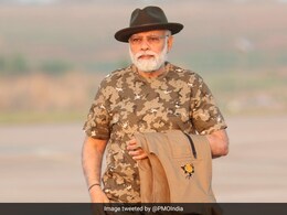 PM मोदी ने बांदीपुर टाइगर रिजर्व में की 20KM की जीप सफारी, आज बाघों की नई संख्या करेंगे जारी PM मोदी ने बांदीपुर टाइगर रिजर्व में की 20KM की जीप सफारी, आज बाघों की नई संख्या करेंगे जारी