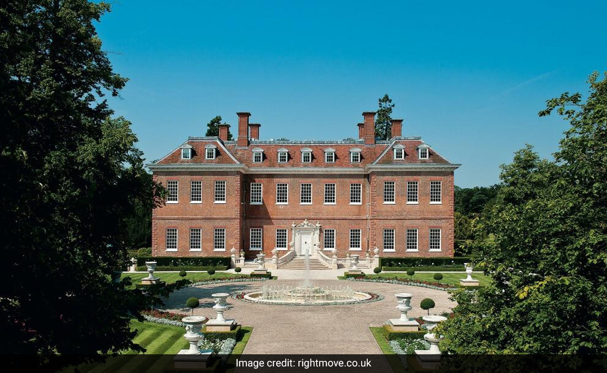 Mansion That Featured In James Bond Movies Goes On Sale For $93.5 Million