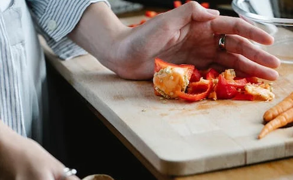 Gardening tips : इन 4 चीजों को कचड़ा समझकर फेंकने की गलती न करें, गार्डेनिंग में आते हैं काम