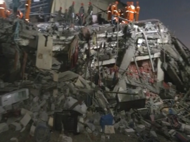 भिवंडी बिल्डिंग हादसे में फंसे लोगों को निकालने में जुटी NDRF