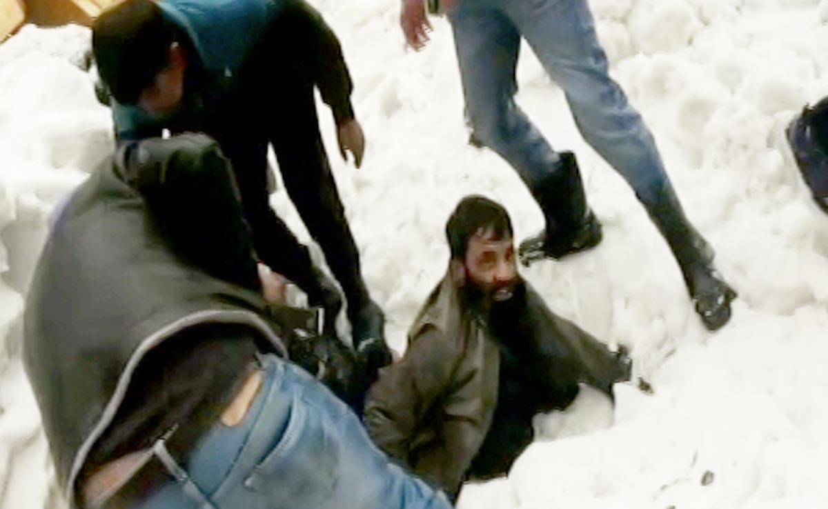 7 Tourists Dead In Massive Avalanche Near High Mountain Pass In Sikkim