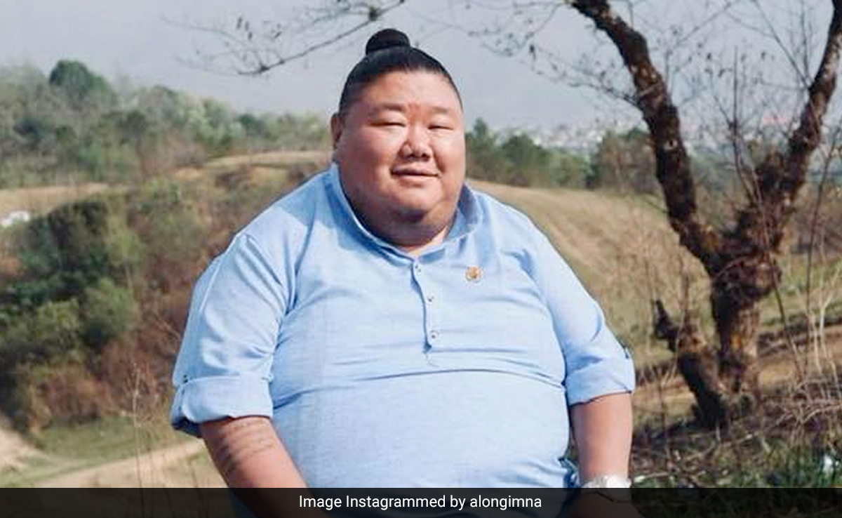 Watch: Nagaland Minister Temjen Imna Along Turns Chef, Makes <i>'Paratha'</i> Egg Roll At An Eatery
