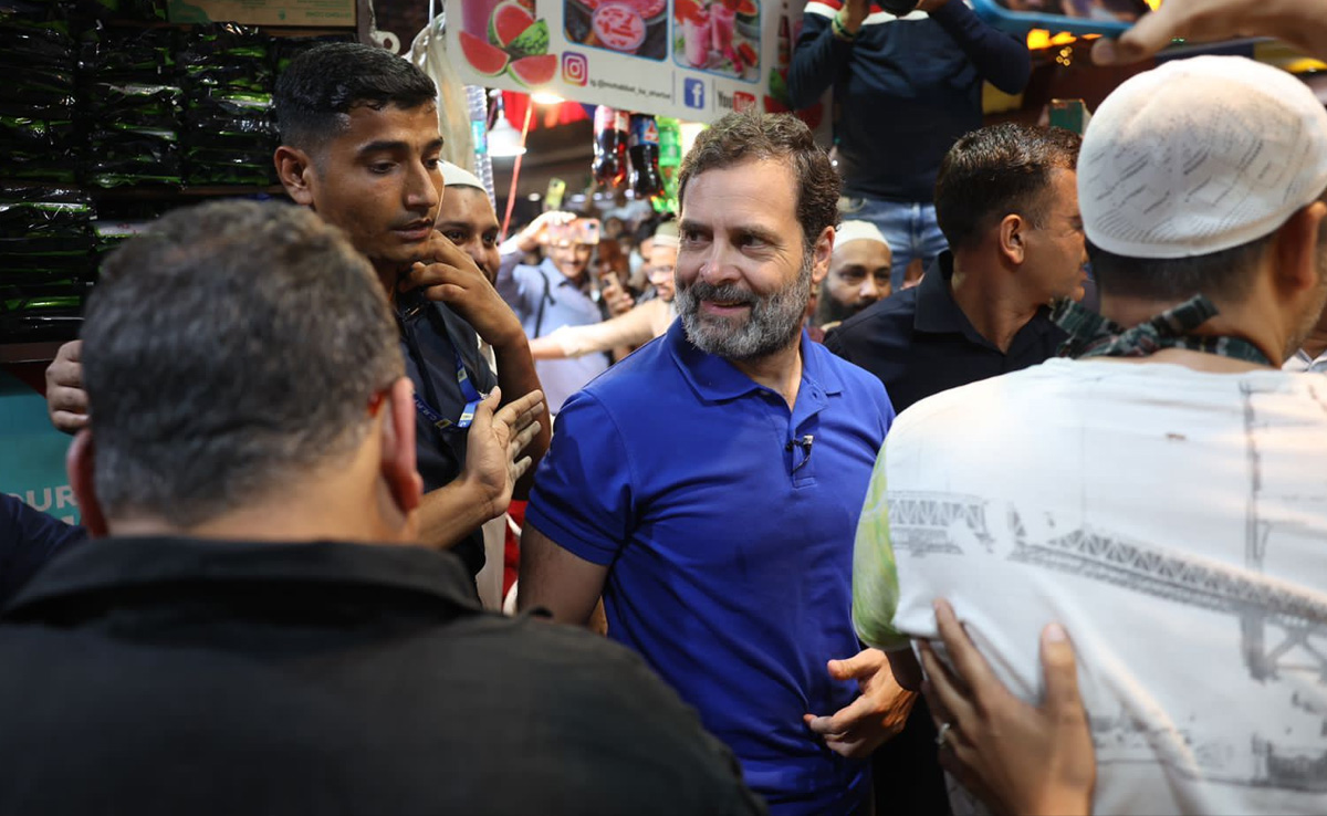 Pics: Rahul Gandhi's Evening Out In Delhi Was About Sherbet, <i>Golgappa</i>