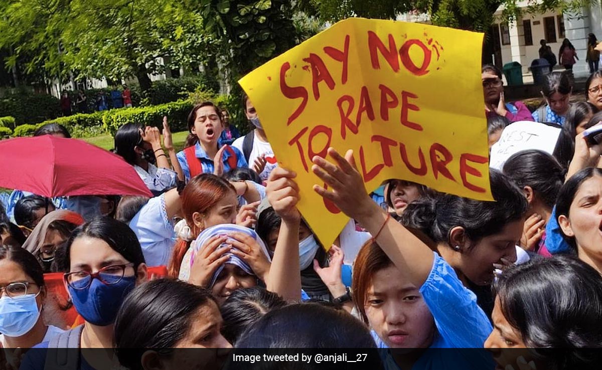 Delhi Women's Body Seeks Report Over Harassment At College Fest