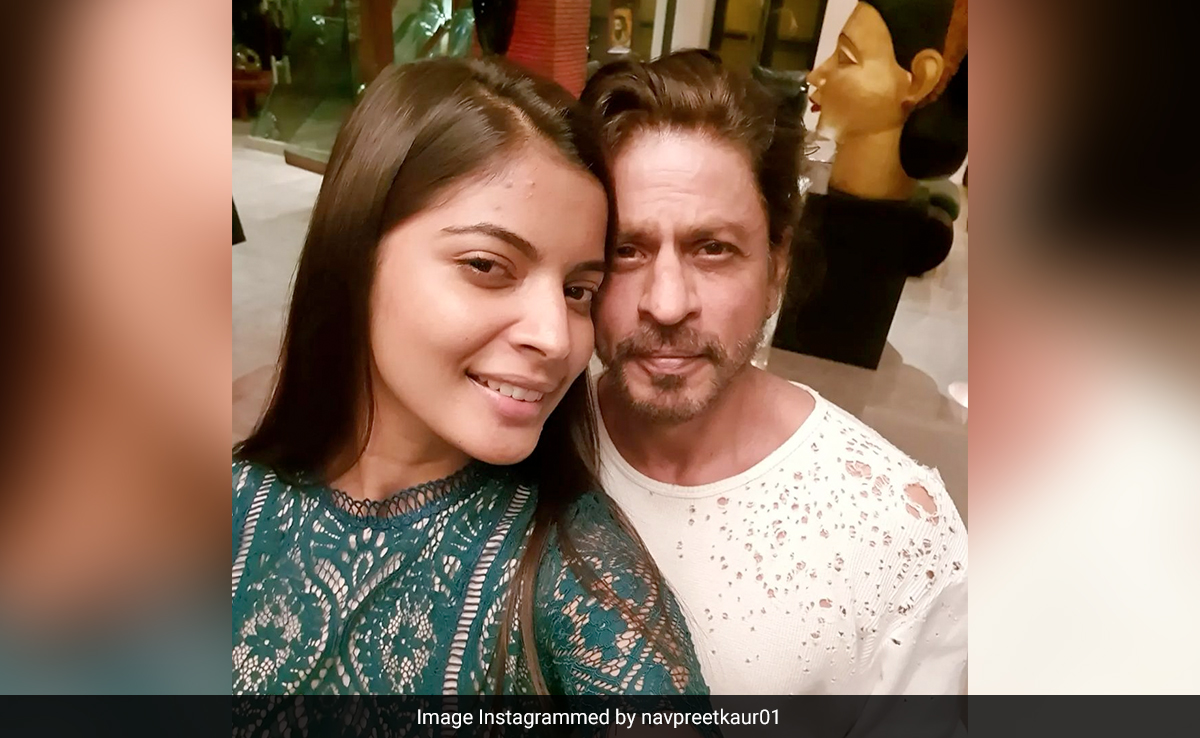 When "Unbelievably Warm Host" Shah Rukh Khan Baked Pizza For Model Navpreet Kaur: "Miracles Do Happen"