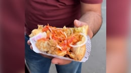 Momo Aloo Patty Topped With Namkeen, Ketchup: Would You Want To Try?