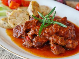 From Momos To Flavourful Soups: 7 Tibetan Dishes You Must Try