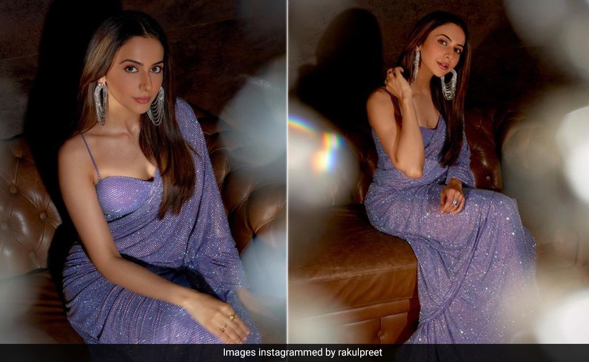 Rakul Preet Singh Proved She's Made Of "Glitter Inside Out" With Her Iridescent Lilac <i>Saree</i>