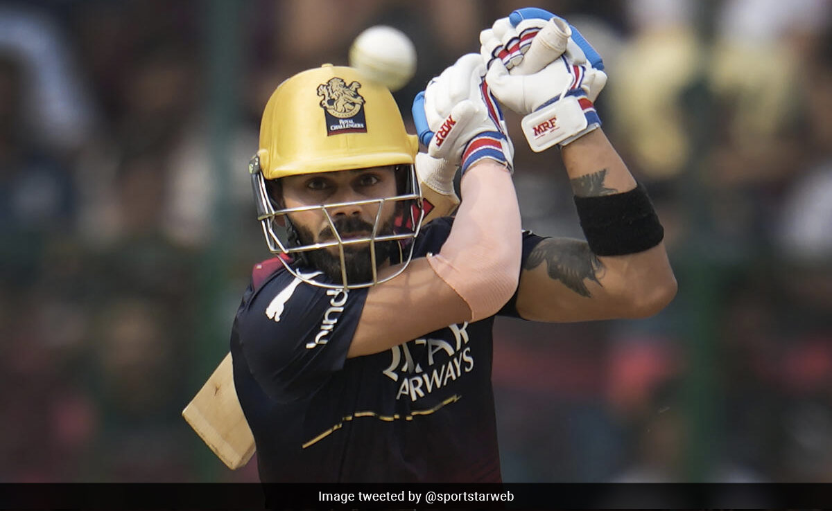 RCB vs DC: कोहली ने बनाया यह विराट रिकॉर्ड, तो सोशल मीडिया पर झूम उठे फैंस, कोई आस-पास भी नहीं