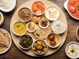 Rujuta Diwekar Shares The Importance Of Eating Simple "Ghar Ka Khana" On Her Social Media Rujuta Diwekar Shares The Importance Of Eating Simple "Ghar Ka Khana" On Her Social Media