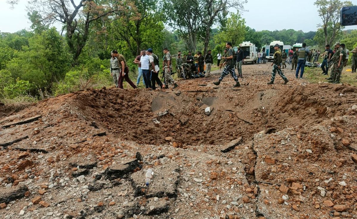50 Kg Bomb In Chhattisgarh Attack, Cops Were Travelling In Rented Van