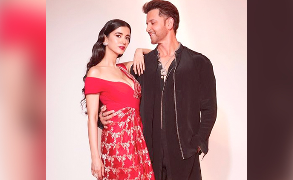 Hrithik Roshan's Pic "With Lady In Red" Saba Azad Is Bollywood-Approved