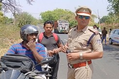 Watch: Traffic Cop's Novel Initiative To Spread Awareness Watch: Traffic Cop's Novel Initiative To Spread Awareness