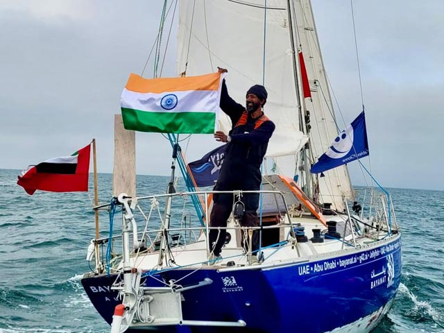 एक्सक्लूसिव वीडियो : एपिक ग्लोबल रेस के बाद अभिलाष टॉमी का फ्रांस में स्वागत