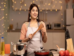 Cooking करना Mental Health के लिए होता है अच्छा, डेवलप होती हैं ये स्किल्स Cooking करना Mental Health के लिए होता है अच्छा, डेवलप होती हैं ये स्किल्स