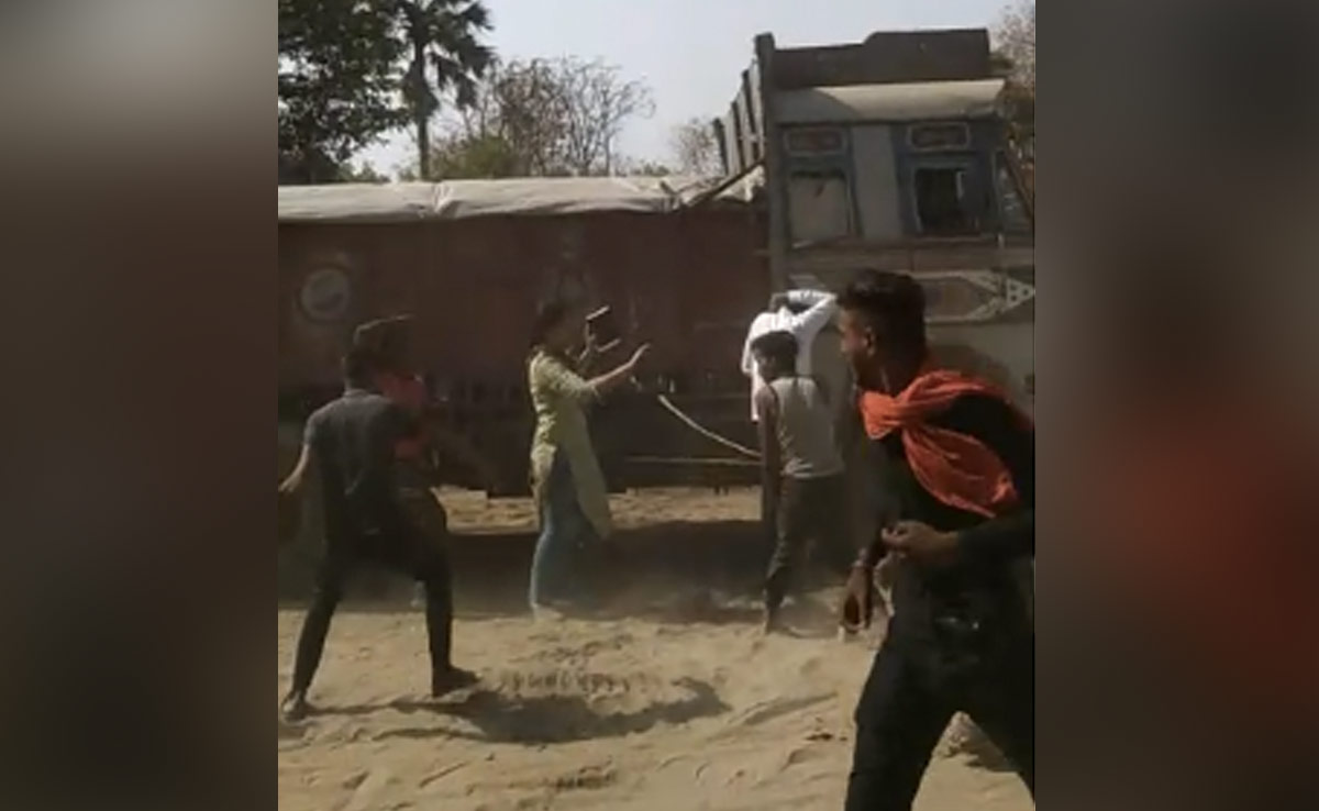 On Camera, Bihar Officials Beaten By Mob During Illegal Sand Mining Check