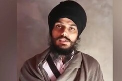 Amritpal Singh Arrested: अमृतपाल सिंह को लेकर बठिंडा से डिब्रूगढ़ रवाना हुई पंजाब पुलिस Amritpal Singh Arrested: अमृतपाल सिंह को लेकर बठिंडा से डिब्रूगढ़ रवाना हुई पंजाब पुलिस