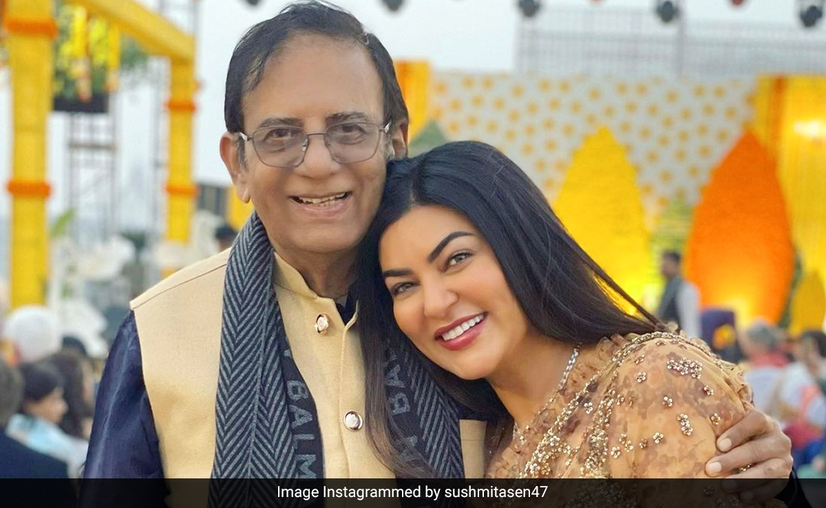 Sushmita Sen On Dad Subir Being Honoured For Swimming Achievements: "Long Overdue"