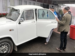 Ambassador Car में सवार होते नागालैंड के मंत्री की तस्वीर हुई वायरल, कैप्शन में लिखी दिल की बात! Ambassador Car में सवार होते नागालैंड के मंत्री की तस्वीर हुई वायरल, कैप्शन में लिखी दिल की बात!