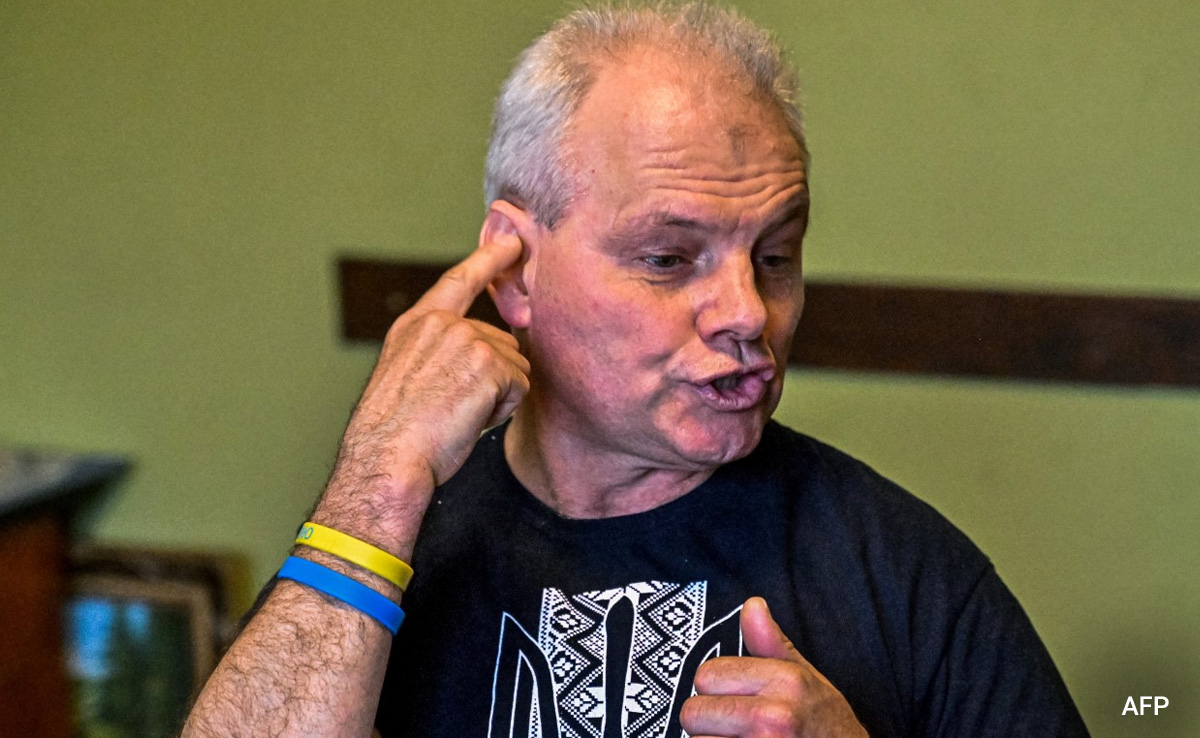 For The Deaf In War-Torn Ukraine, Smart-Watches And Telegram Are Life-Saving