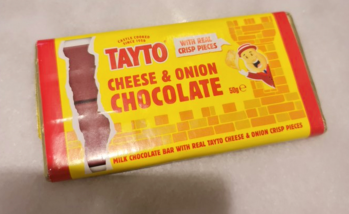 VIRAL: कुरकुरे प्याज और बटर के फ्लेवर से बनी चॉकलेट को देख ठनका यूजर्स का दिमाग, कहा...