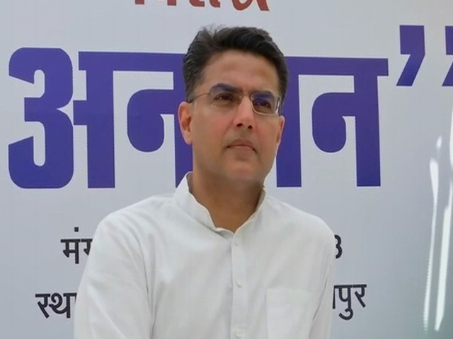 सचिन पायलट के अनशन को लेकर घमासान, एक्शन में कांग्रेस