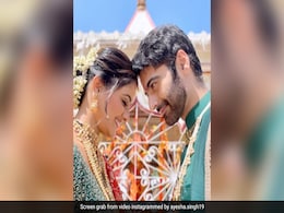 'गुम हैं किसी के प्यार में' के डॉक्टर सत्या से शादी करने के बाद सातवें आसमान पर पहुंची सई! आयशा सिंह ने शेयर की तस्वीरें और VIDEO 'गुम हैं किसी के प्यार में' के डॉक्टर सत्या से शादी करने के बाद सातवें आसमान पर पहुंची सई! आयशा सिंह ने शेयर की तस्वीरें और VIDEO