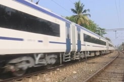 RTI से खुला वंदे भारत की असली रफ़्तार का सच RTI से खुला वंदे भारत की असली रफ़्तार का सच