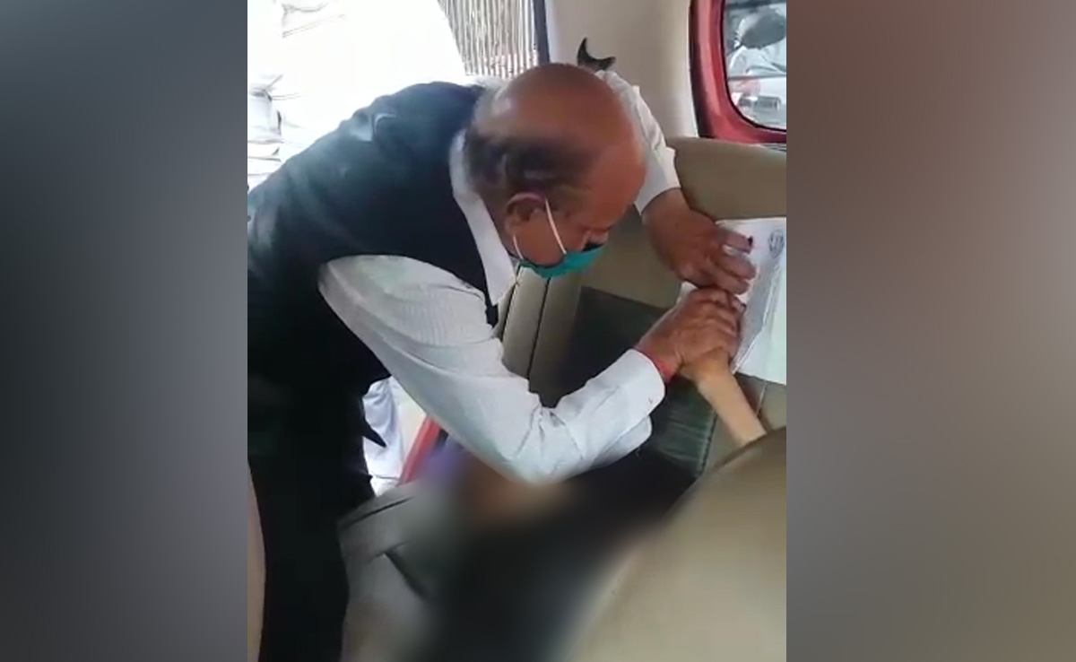 Viral Video: Relatives Seen Taking Dead Woman's Thumbprint In Car For Will
