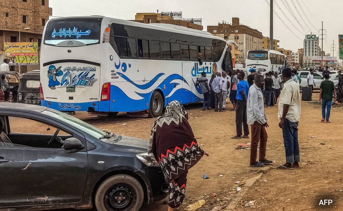 Ceasefire Shaky As Sudanese, Foreigners Flee
