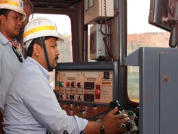 NMDC Recruitment 2023: नवरत्न कंपनी एनएमडीसी में नौकरी का मौका, 193 पदों के लिए Walk-in-Interview, इंटरव्यू का शेड्यूल देखें NMDC Recruitment 2023: नवरत्न कंपनी एनएमडीसी में नौकरी का मौका, 193 पदों के लिए Walk-in-Interview, इंटरव्यू का शेड्यूल देखें