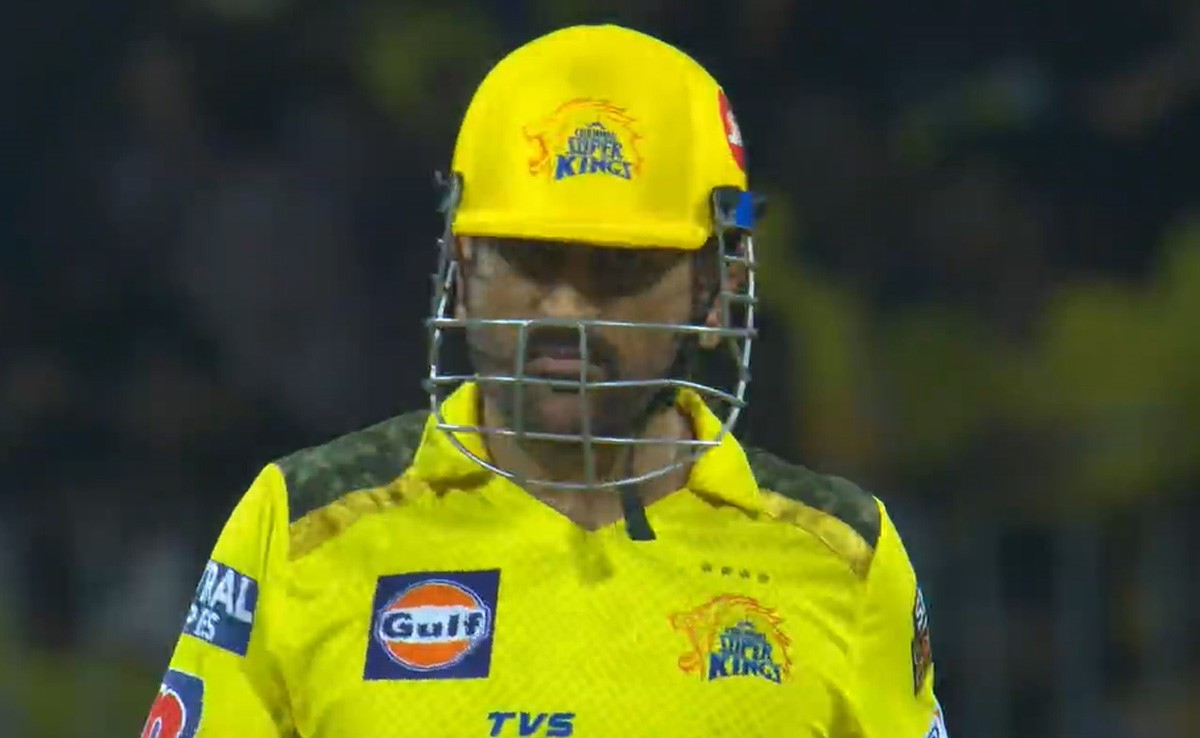 मैदान पर दिखी धोनी की दादागीरी, तमाम कोशिशों के बावजूद टीम जीत नहीं सकी, मगर माही ने दिल जीता