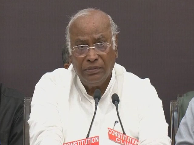 कांग्रेस कार्य समिति का गठन, सोनिया गांधी, राहुल गांधी और सचिन पायलट समेत कई वरिष्ठ नेता शामिल