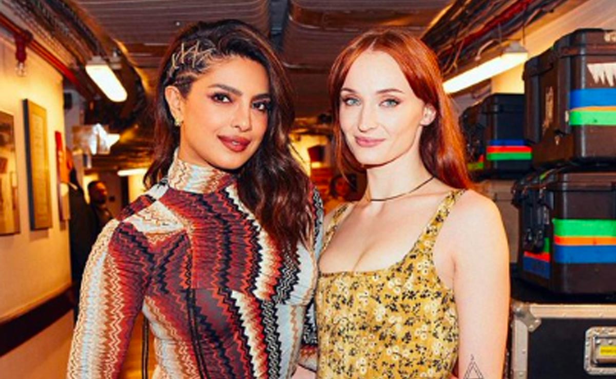 Just Priyanka Chopra And Sophie Turner Looking Glamorous, Making The Internet Ask For More