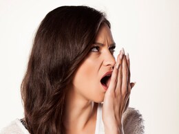 घर पर बनाएं ऐसा Mouthwash, मुंह की बदबू होगी चुटकियों में दूर घर पर बनाएं ऐसा Mouthwash, मुंह की बदबू होगी चुटकियों में दूर