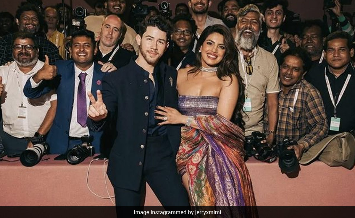 The ROFL Ways Paparazzi Call Out Celeb Names, From "Zendaya, <I>Idhar</I> Boss" To Nick "<I>Jijaji</I>"