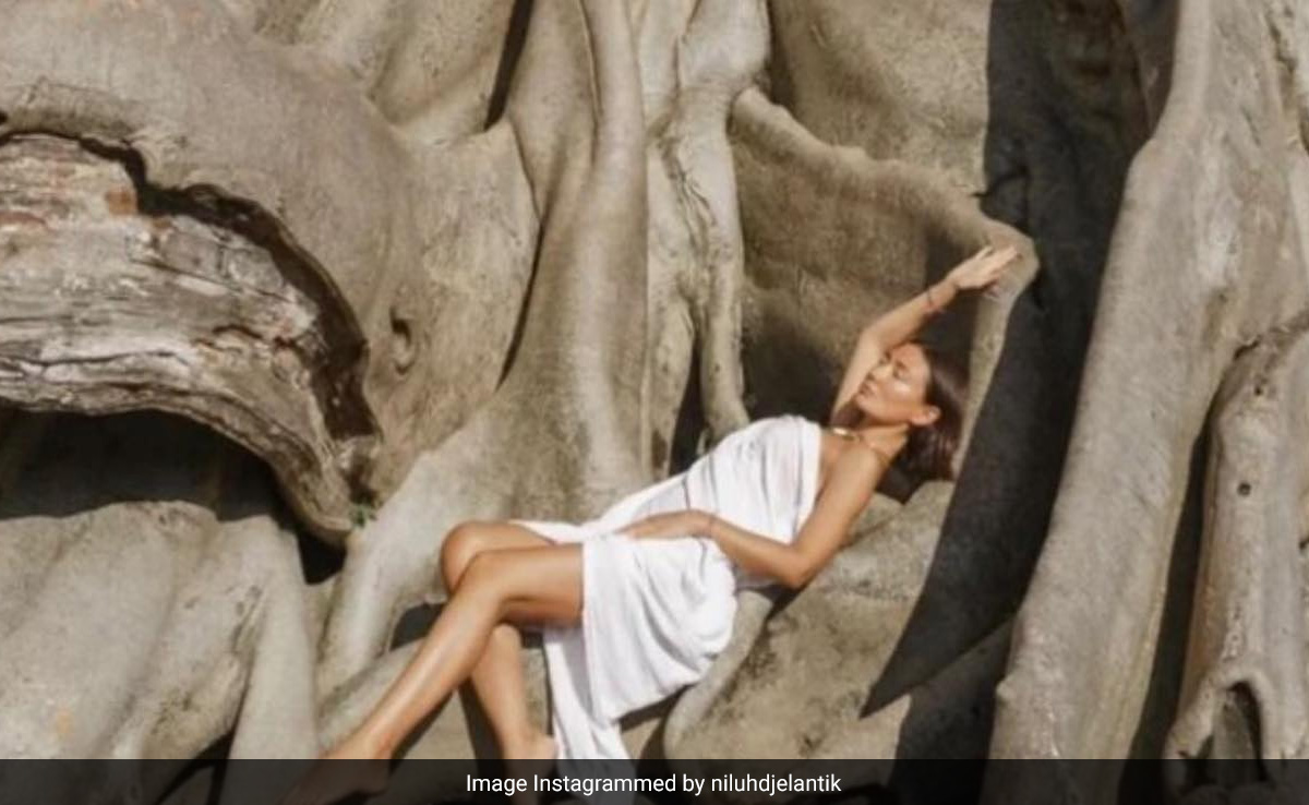 Russian Woman Who Posed Nude In Front Of Sacred Tree Deported From Bali