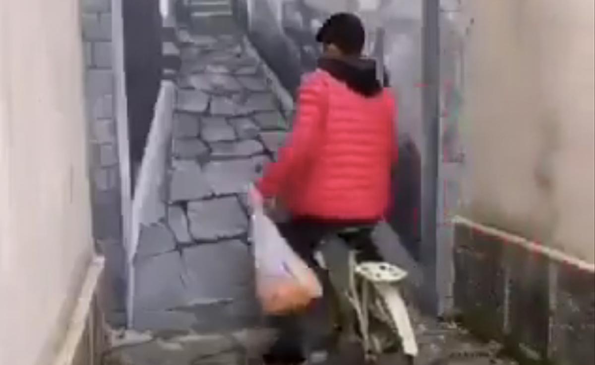 जिसे आप रास्ता समझ रहे हैं, वो एक रहस्य है, वीडियो देख  लोगों ने कहा- इसे समझना एक कला है!