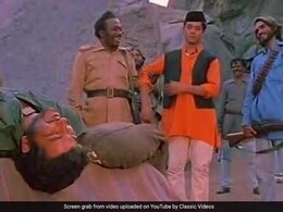 शोले के गब्बर सिंह के गुस्से से कांप गया था सेंसर बोर्ड, अमजद खान के सीन पर चला दी थी कैंची, अब सामने आई डिलीटेड सीन की फोटो शोले के गब्बर सिंह के गुस्से से कांप गया था सेंसर बोर्ड, अमजद खान के सीन पर चला दी थी कैंची, अब सामने आई डिलीटेड सीन की फोटो