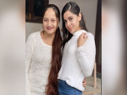 Hello World, Meet Uorfi Javed's Mother Zakiya Sultana Hello World, Meet Uorfi Javed's Mother Zakiya Sultana