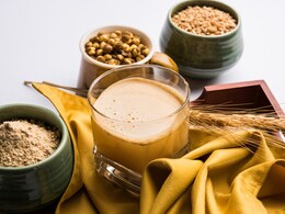 Health Benefits of Sattu: गर्मियों में सुपरफूड सत्तू को खाने से मिलते हैं ये जबरदस्त फायदे, शरीर को देता ठंडक Health Benefits of Sattu: गर्मियों में सुपरफूड सत्तू को खाने से मिलते हैं ये जबरदस्त फायदे, शरीर को देता ठंडक