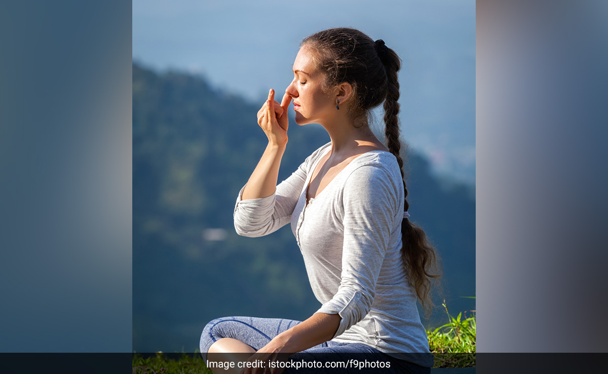 शरीर और दिमाग के लिए भी बेहद अच्छा है अनुलोम विलोम प्राणायाम, ये रहा करने का सही तरीका