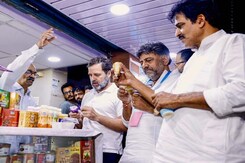 Amid Dairy Row, Rahul Gandhi Visits Bengaluru's Nandini Milk Parlour Amid Dairy Row, Rahul Gandhi Visits Bengaluru's Nandini Milk Parlour
