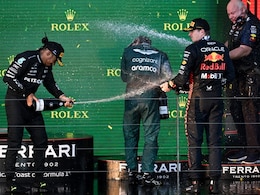 Max Verstappen Beats Lewis Hamilton To Win Chaotic Australian Grand Prix Max Verstappen Beats Lewis Hamilton To Win Chaotic Australian Grand Prix