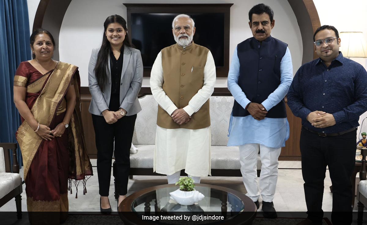 महज 13 साल की उम्र में कॉलेज में मिला दाखिला, PM मोदी ने पूछा - मैं आपसे क्या सीख सकता हूं?